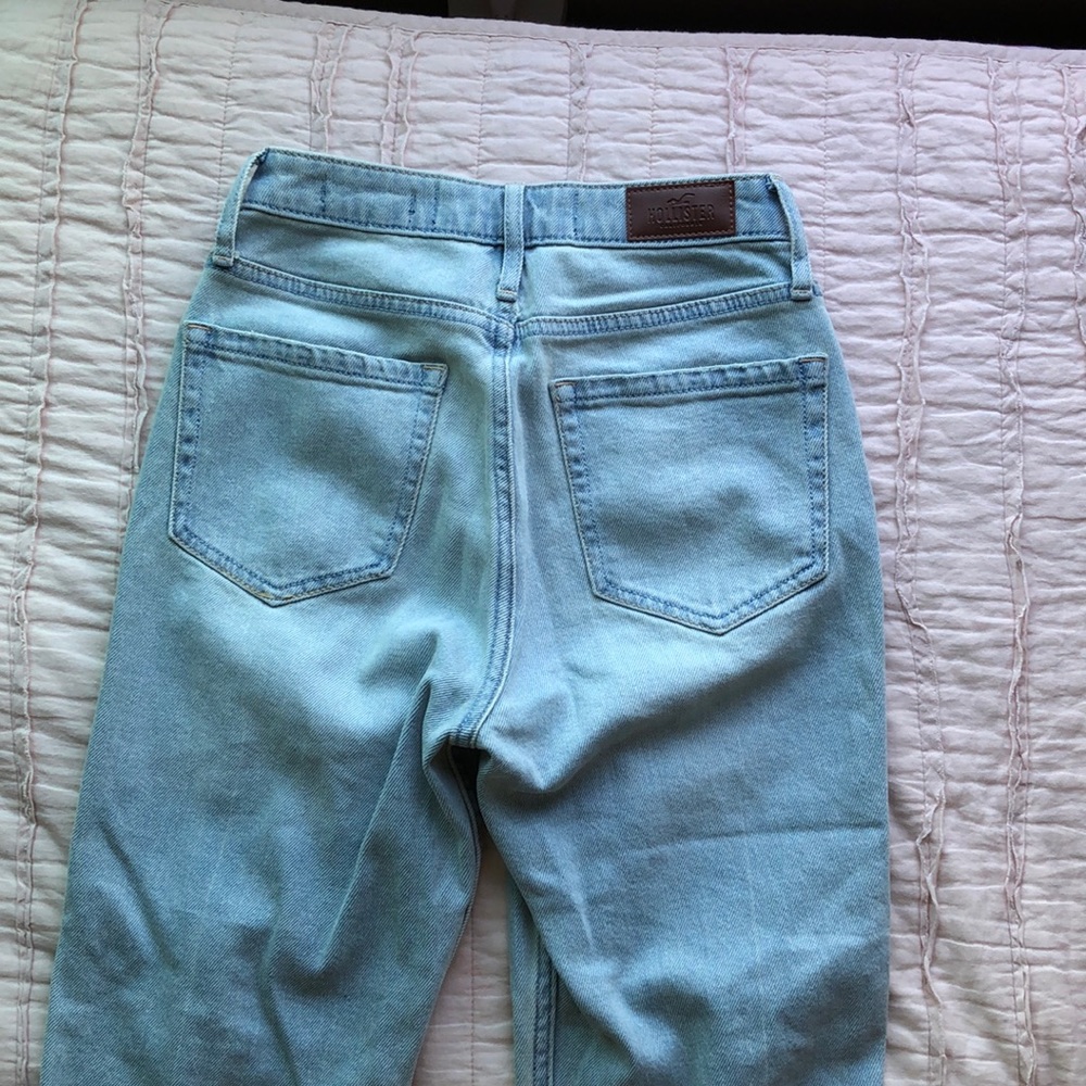 Mom jeans! - Picture 2 of 2